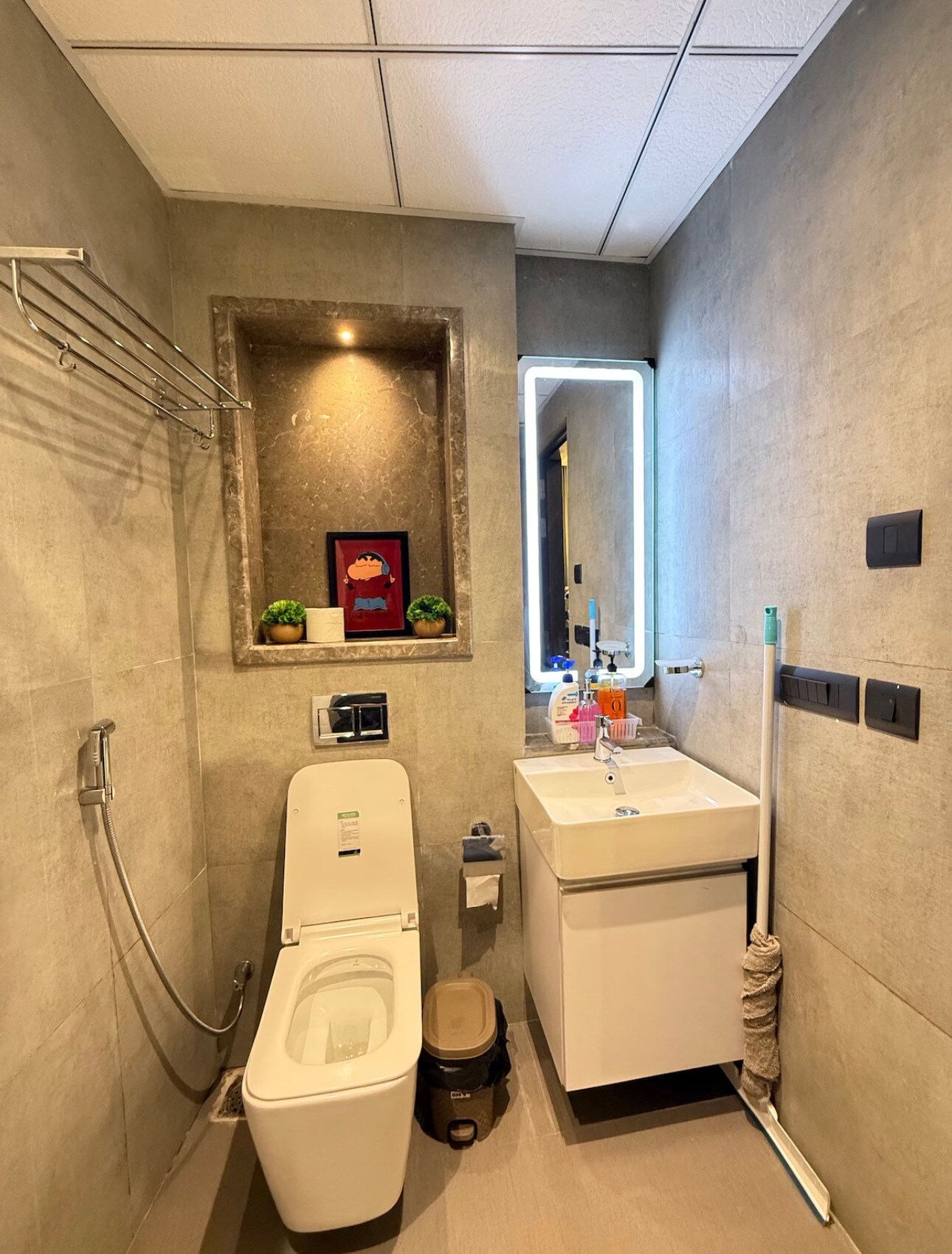Luxury Stay At Supernova Noida - Tap to explore photos