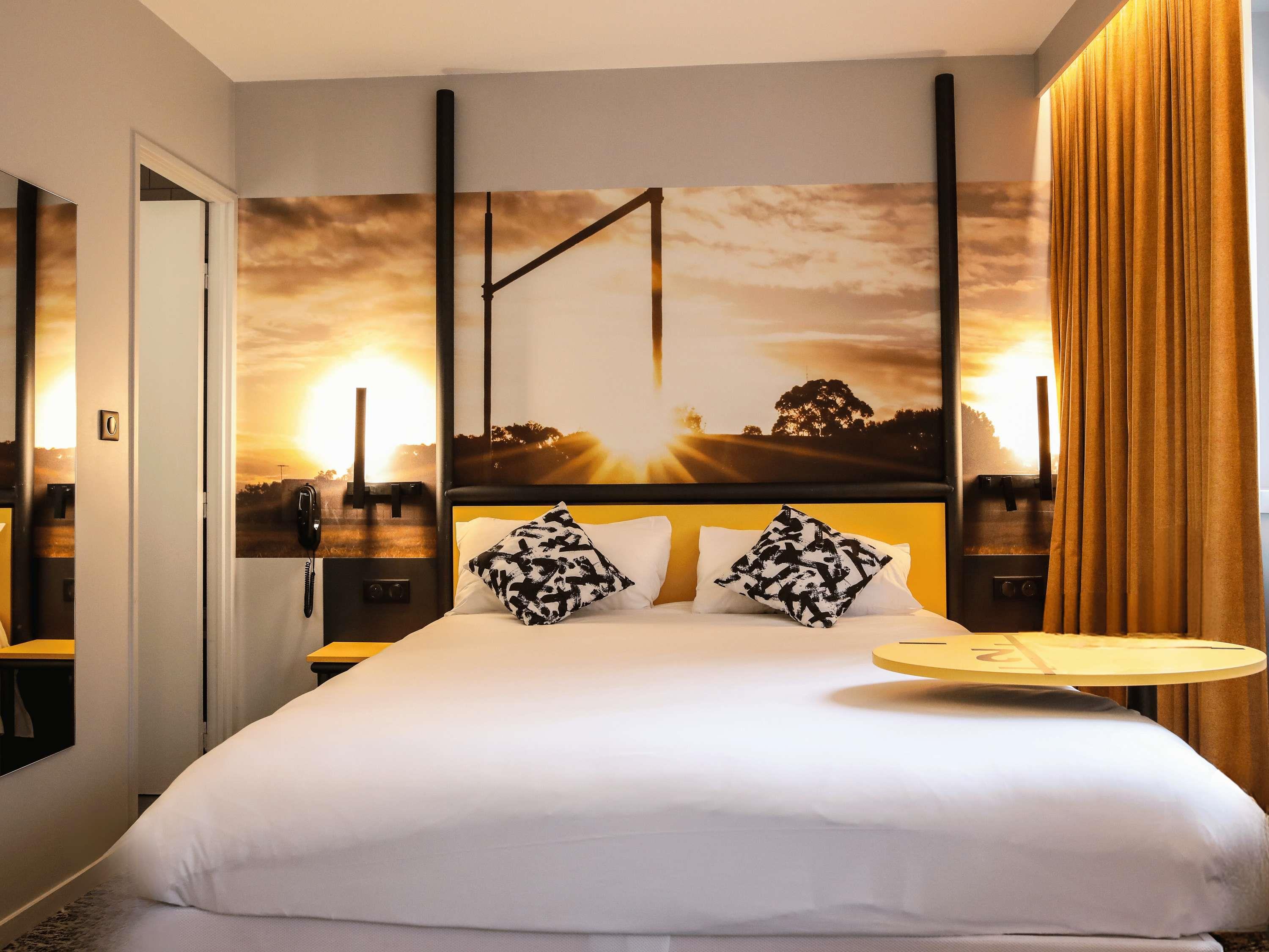 ibis Styles Clermont-Ferrand R - Tap to explore photos
