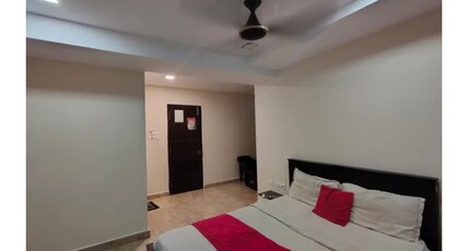 FabHotel Akshaya Bheemas Inn Room Type - Deluxe Room