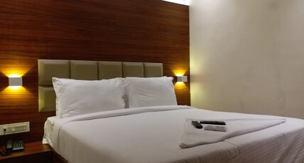 Hotel Wellingten Room Type - Deluxe Room