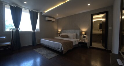 Hotel JSR Continental Room Type - Italian Suite - Pure Luxury