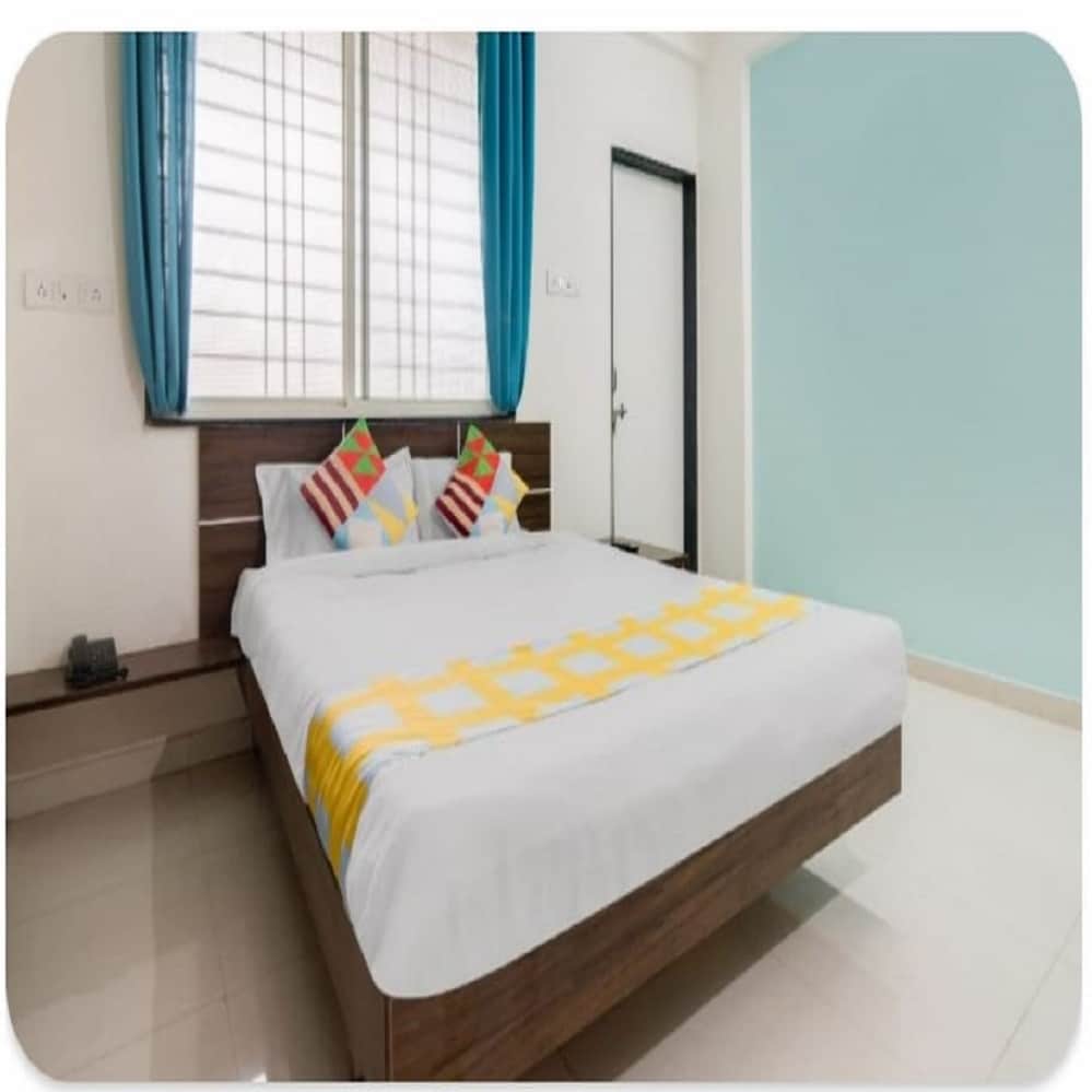 Hotel Pristine - Tap to explore photos