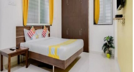 Hotel Pristine Room Type - Deluxe Ac Room