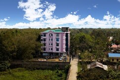 Wing's The Pride | Rooms & Restaurant