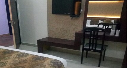 Hotel Basant Leela Room Type - Deluxe room
