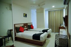 S S SUITES