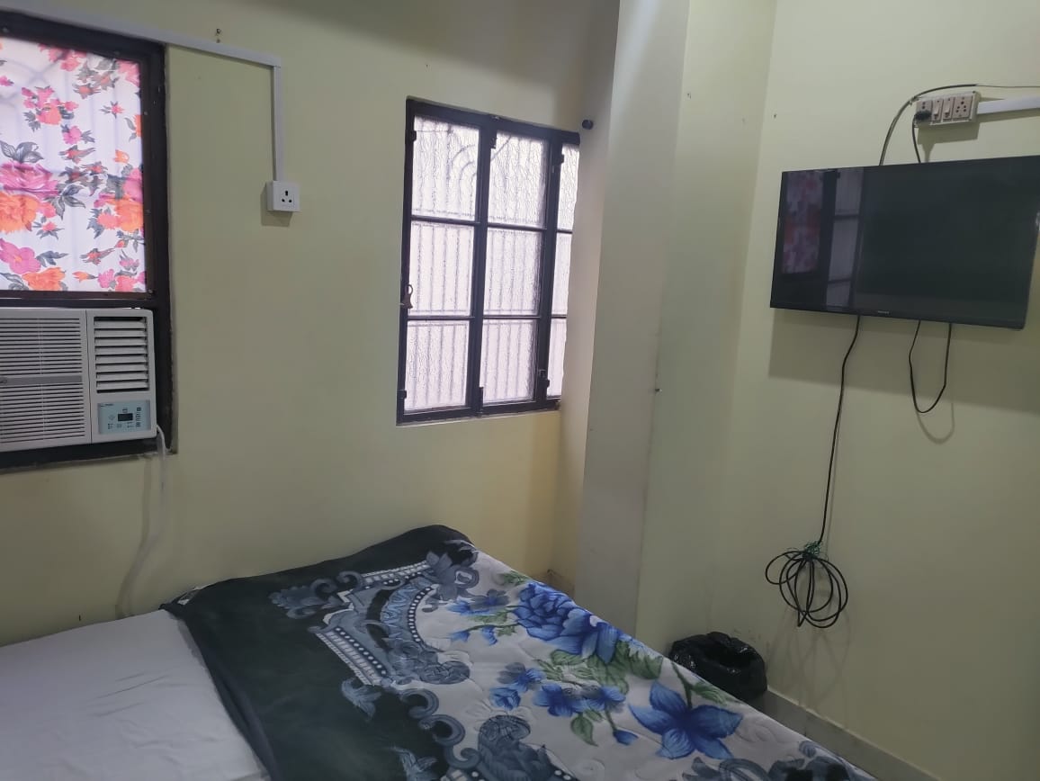 Siddhi guest House - Tap to explore photos