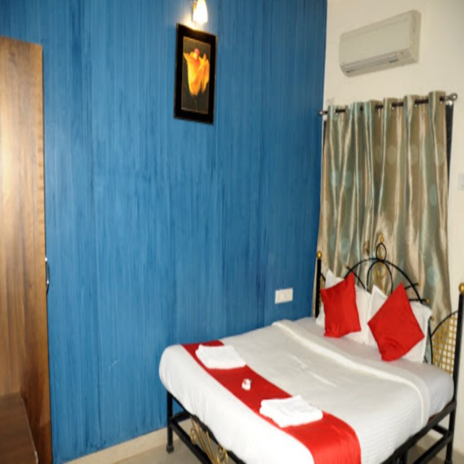 Fkez Rooms Stay - Tap to explore photos