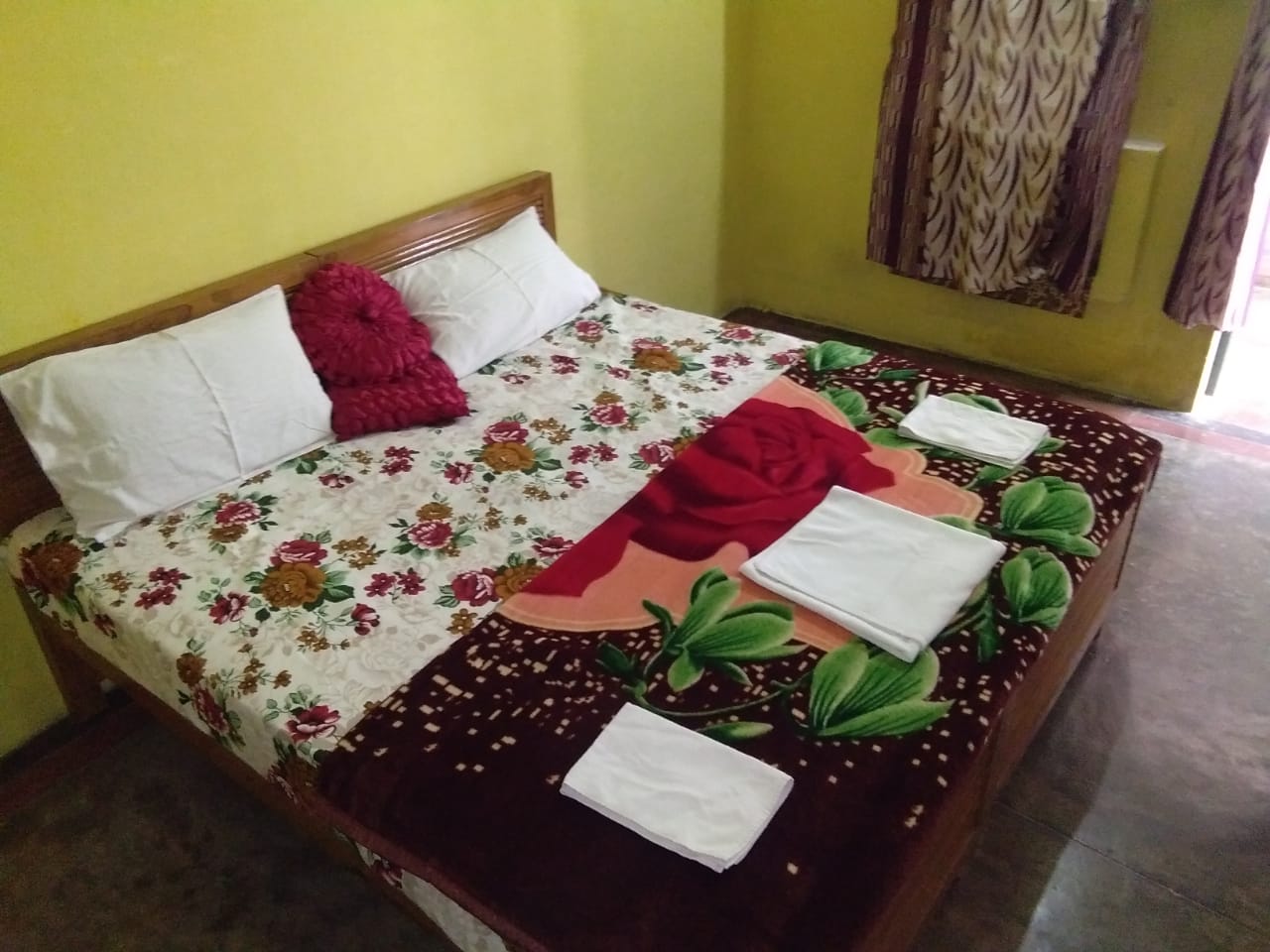 Lemon Tree Home Stay - Tap to explore photos