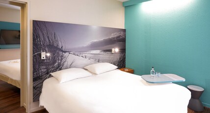 ibis Styles Quimper Room Type - Standard Family Suite with 2 connecting rooms