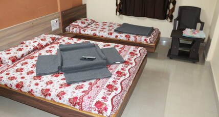 Hotel Laxmi Sadan Room Type - Three Bed AC Room