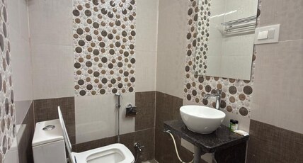 Hotel Moomal Residency Room Type - Deluxe Non AC Room