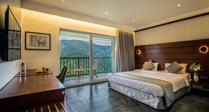 THE VIOLET THEKKADY Room Type - Private Pool Villa With Balcony And Mountain View THE VIOLET THEKKADY Room Type - Private Pool Villa With Balcony And Mountain View