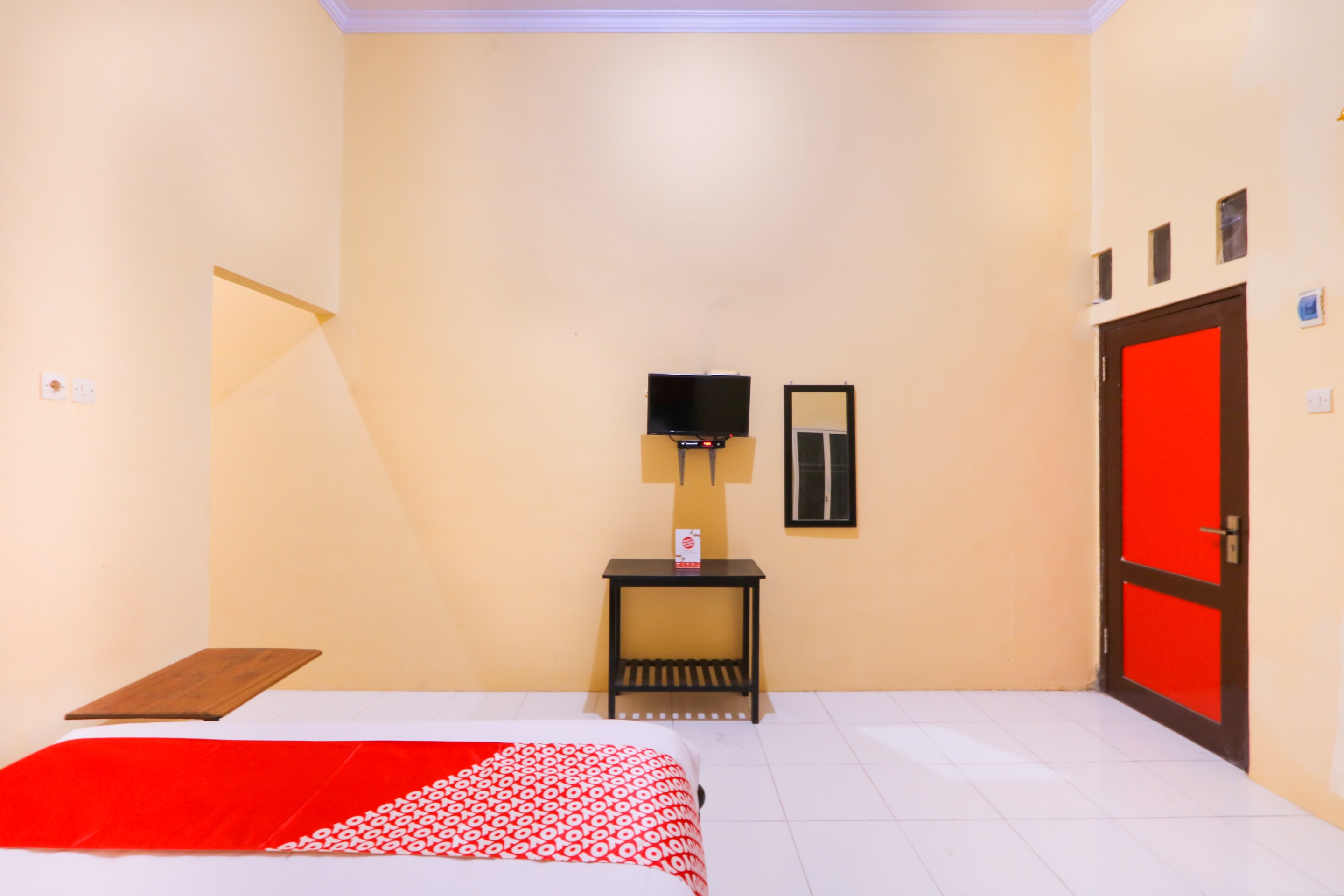 Hotel O El Shaday Family Residence - Tap to explore photos