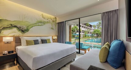 DoubleTree by Hilton Phuket Banthai Resort Room Type - DELUXE ROOM POOL ACCESS