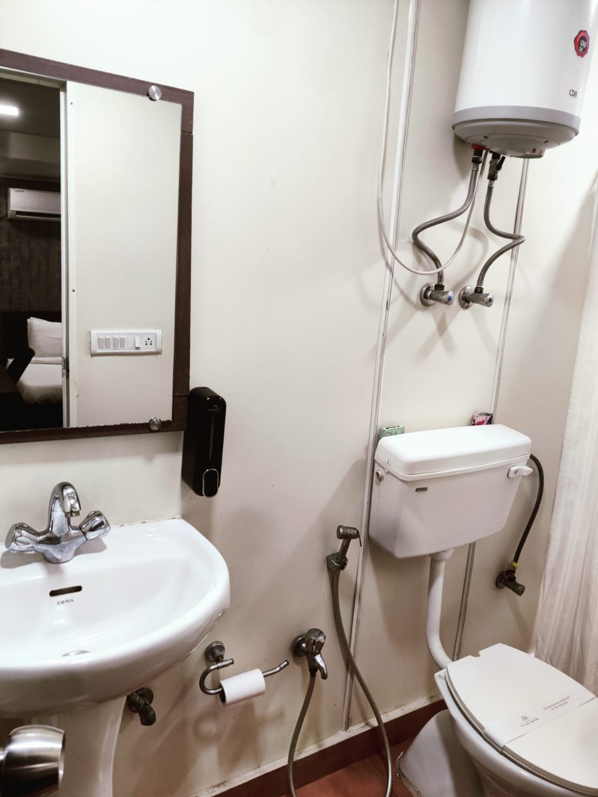 Hotel Kailash Empire (Refinery Road Pachapara) - Tap to explore photos