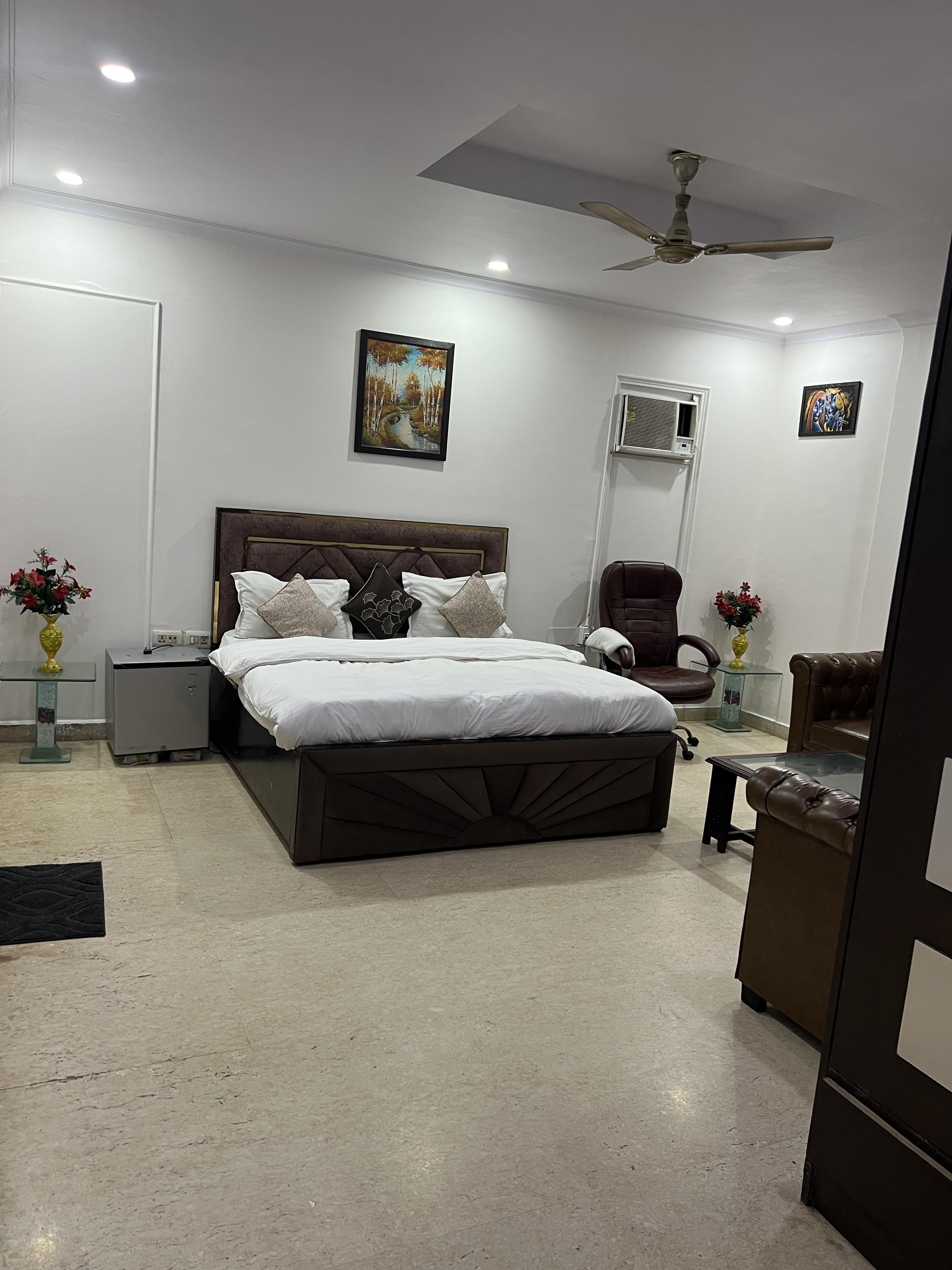 Star Inn Homestay Paschim Vihar - Tap to explore photos