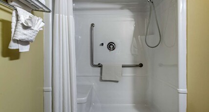 Best Western Dartmouth Hotel & Suites Room Type - Accessible - 2 Queen, Mobility Accessible, Roll In Shower, Work Desk, Refrigerator, Non-Smoking, Ful