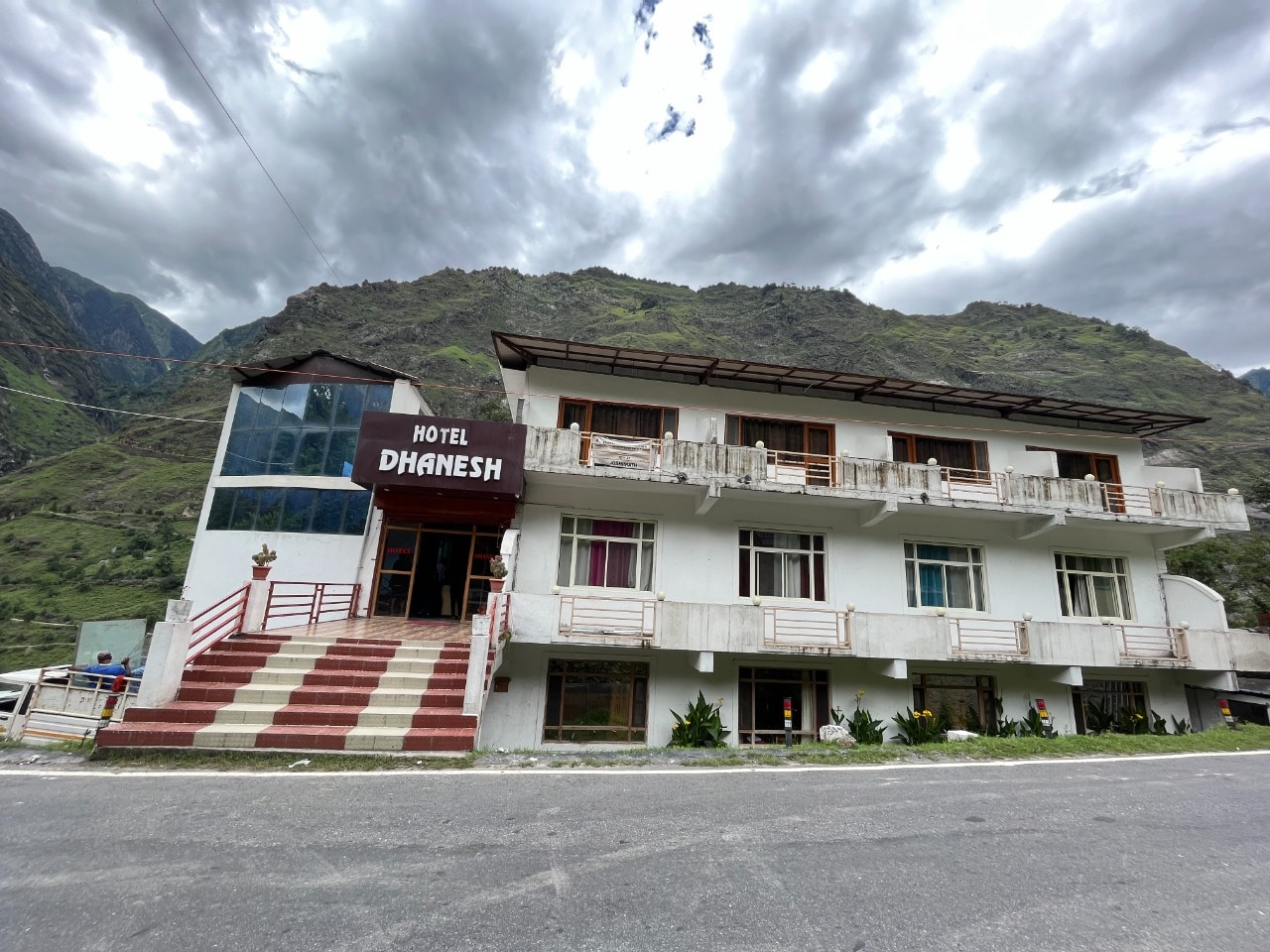 Hotel Dhanesh - Tap to explore photos