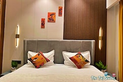 Super Deluxe Studio Apartment at Blue Sapphire by Taj Studios