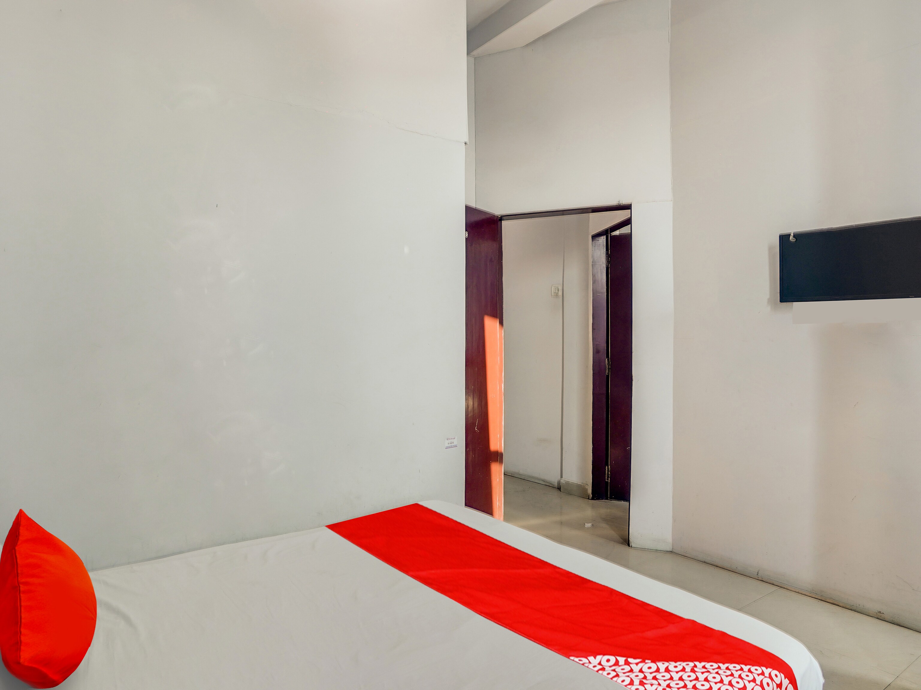 Hotel O Shree Siddh - Tap to explore photos