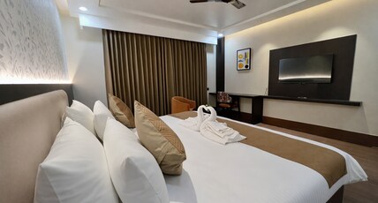 Hotel Mango Groves Room Type - Premium Room