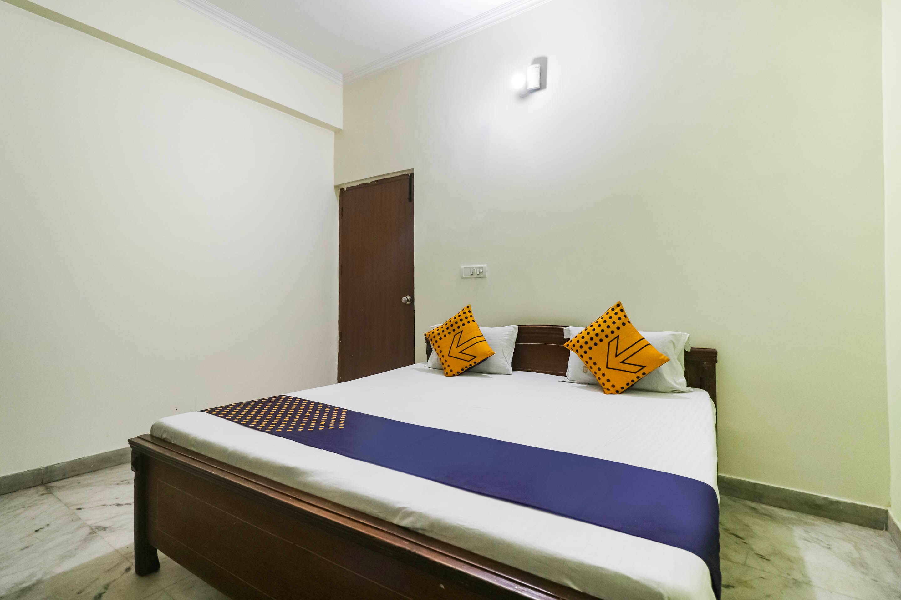 SPOT ON Neelkanth Guest House - Tap to explore photos