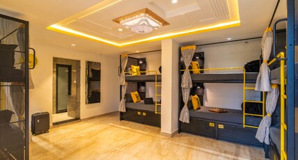The Hosteller Mcleodganj Room Type - Bed in 8 Bed Mixed Dormitory with Garden View