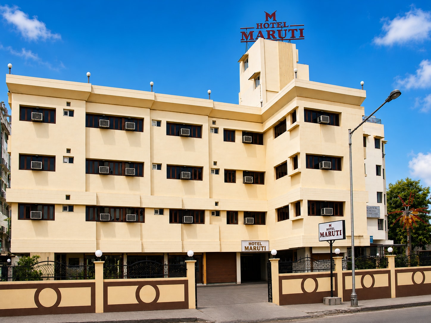 Hotel Maruti Ahmedabad - Tap to explore photos