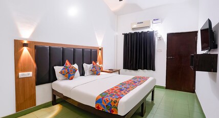 Via Romeo's Stay - A Beach Property Room Type - Deluxe Room