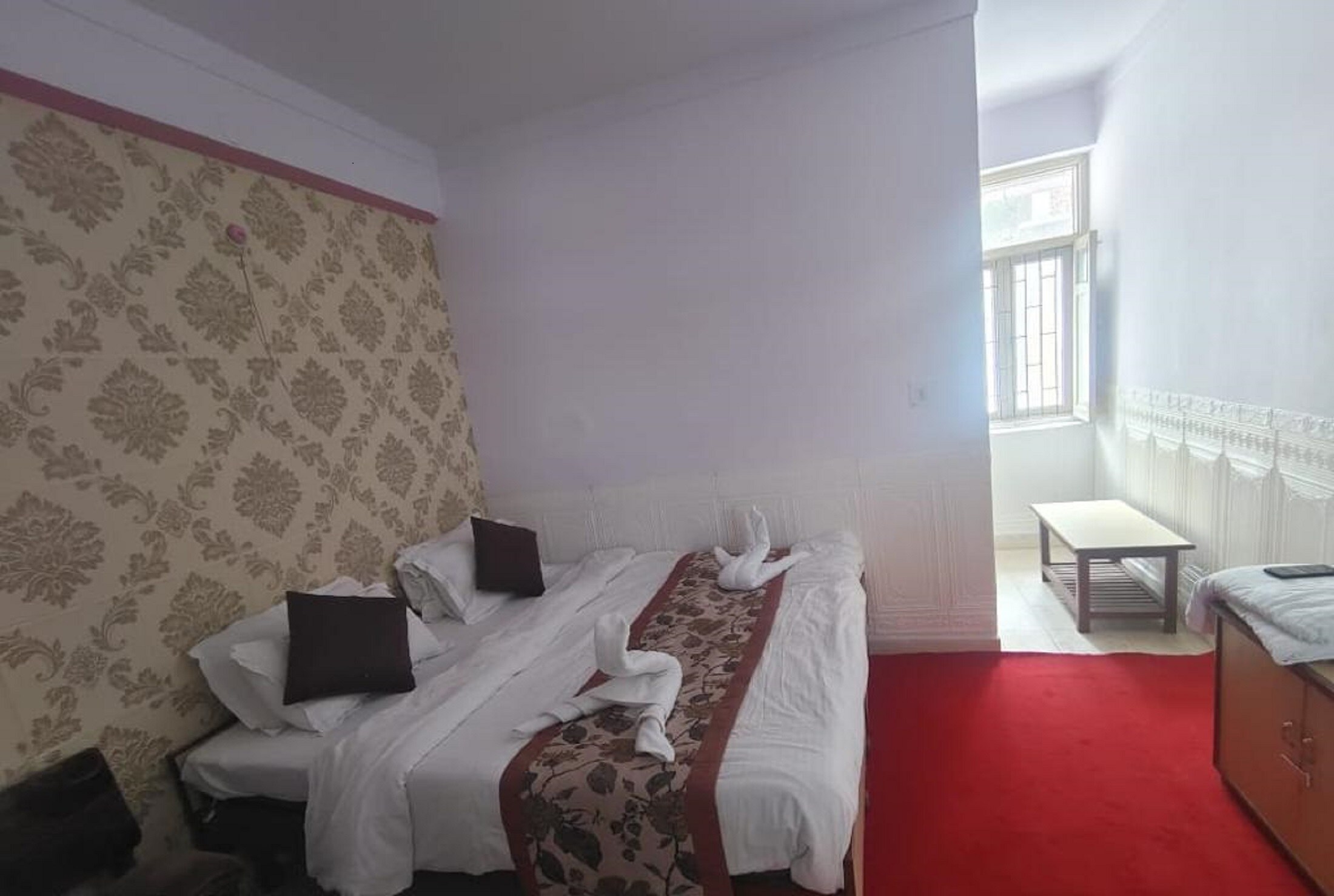 Firsthalt Xpress Sadhu Sudha Homestay - Tap to explore photos
