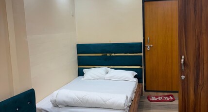 Hotel Bholeshwar Room Type - Deluxe Double Bed Ac Room