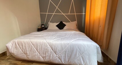 Snow N Shades Resort and Cafe Room Type - Cottage with Sunset View (King Bed) Snow N Shades Resort and Cafe Room Type - Cottage with Sunset View (King Bed)