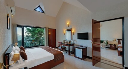 8fold- Pinecrest by Larisa@5 mins drive from Bhimtal Lake Room Type - Valley View Room