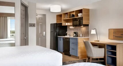Candlewood Suites Champaign-Urbana University Area Room Type - 2 Queen Studio Suite