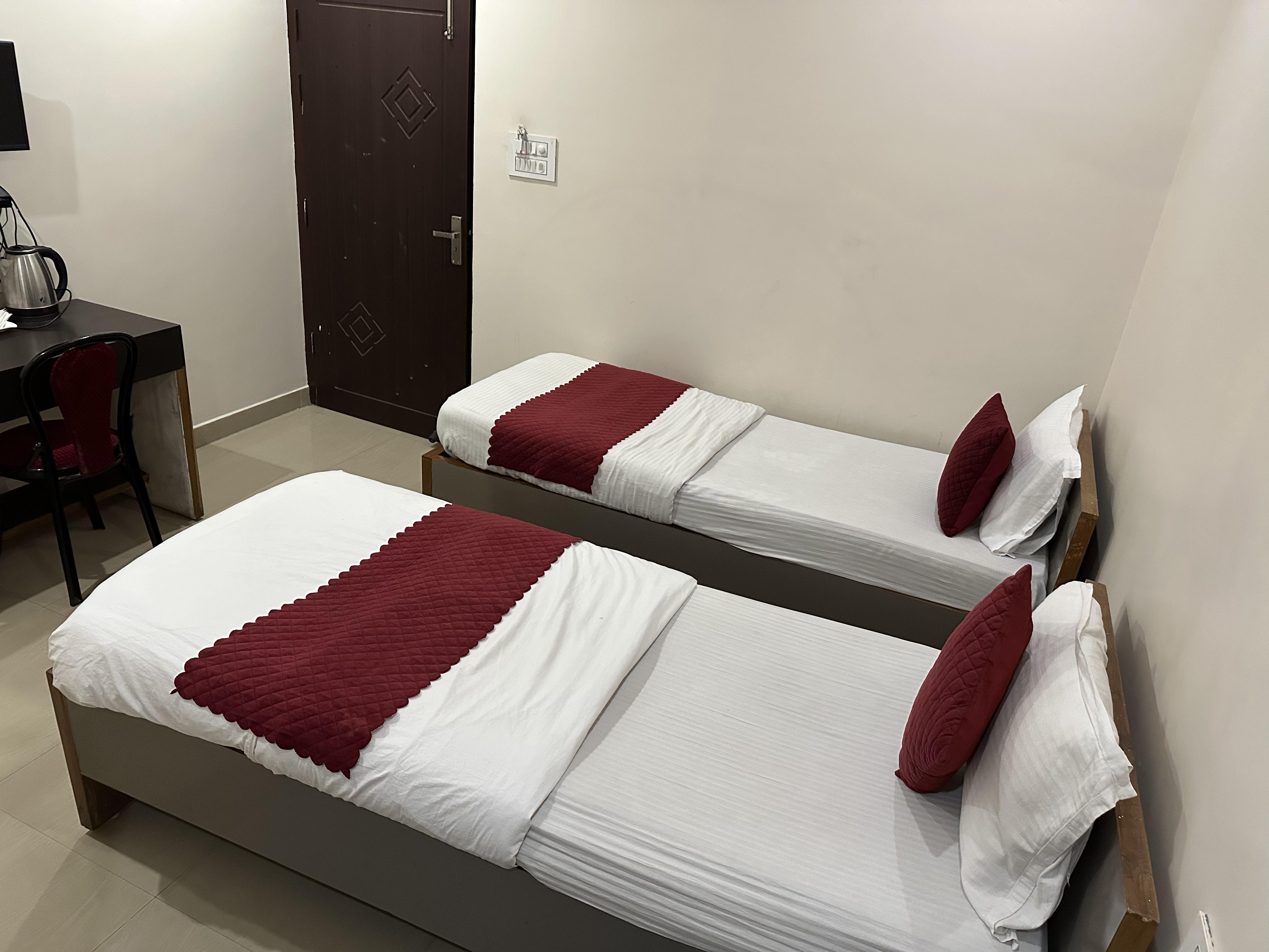 Hotel VIP Regency - Tap to explore photos