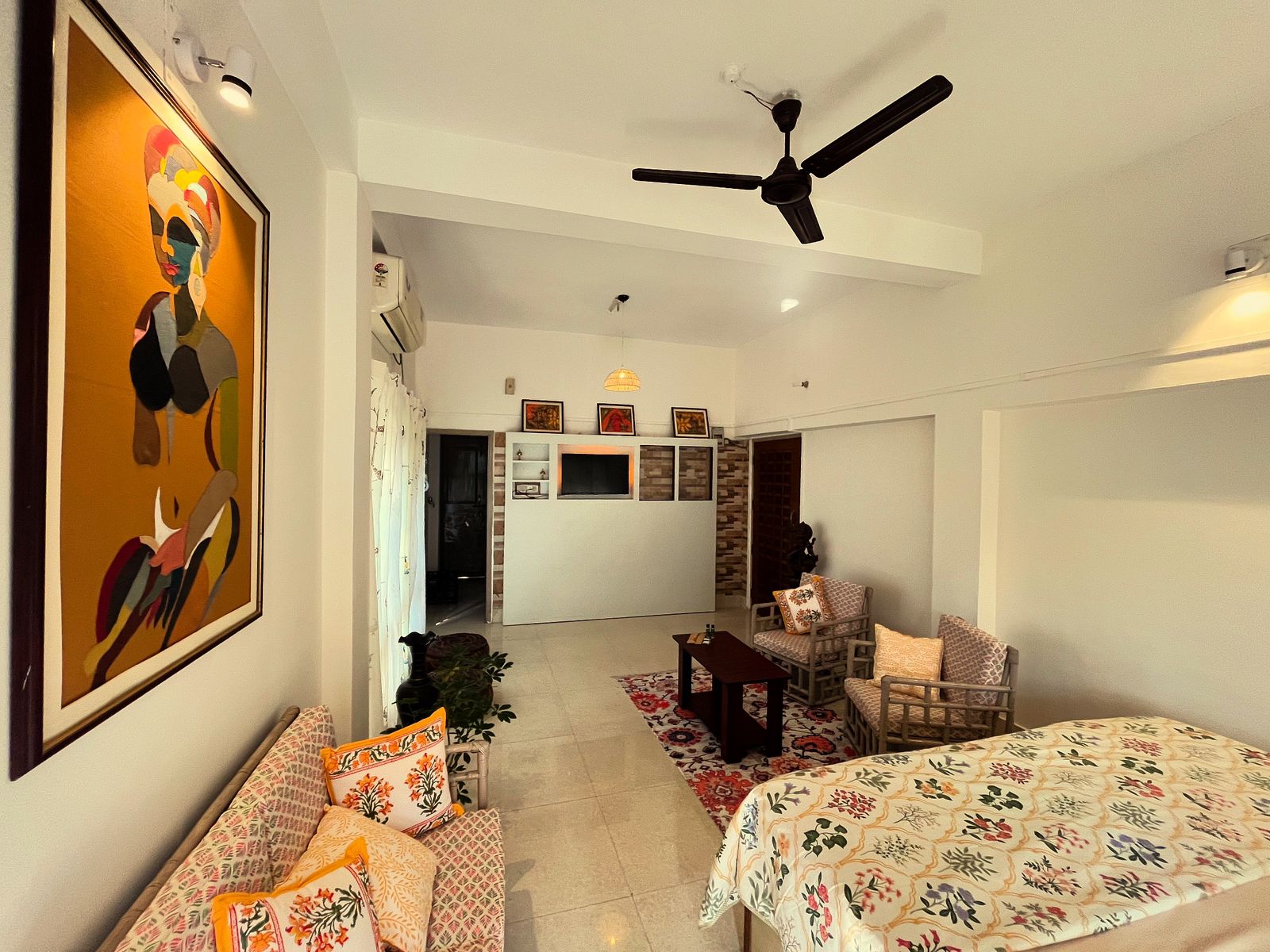 Rua Homes - Tap to explore photos