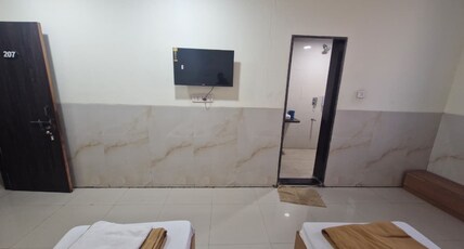 R K Hotel Room Type - 4 bed AC