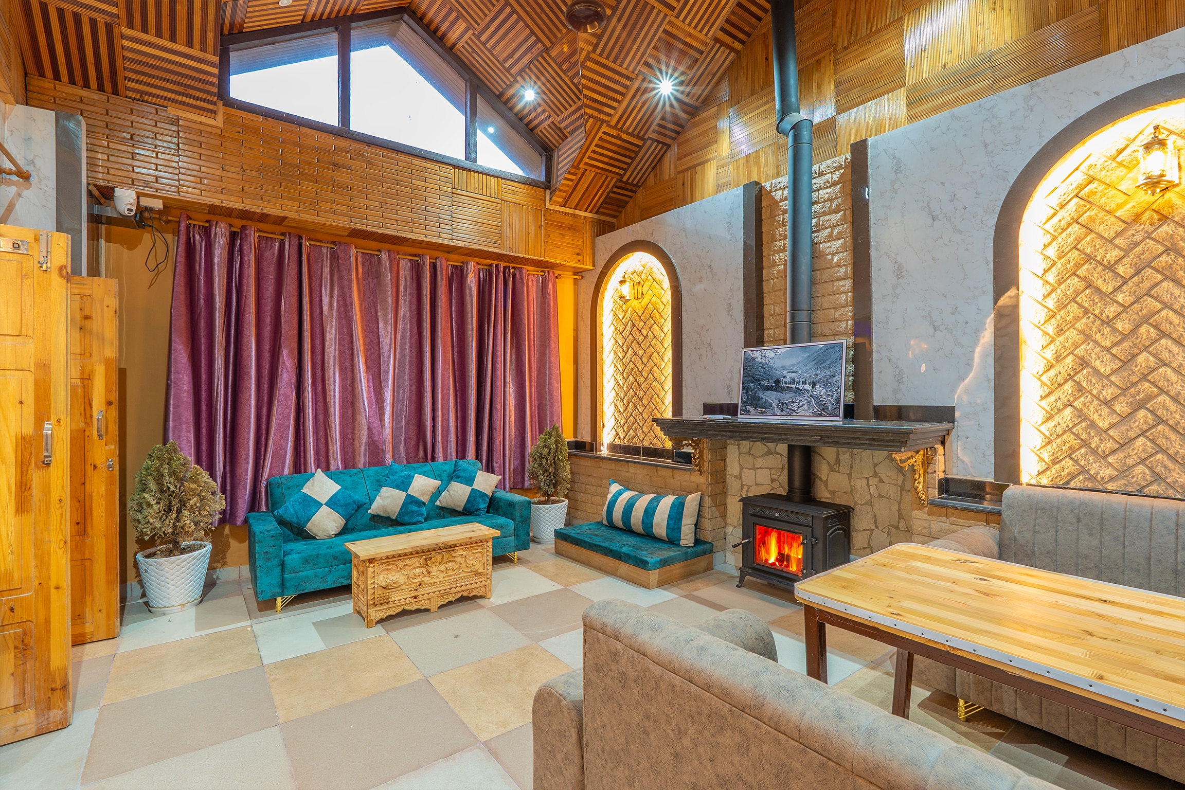 Monal Homestay Kullu - Tap to explore photos