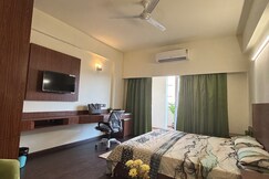 HogWorks   Cozy Urban Escape