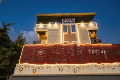 FabHotel Paradise Inn