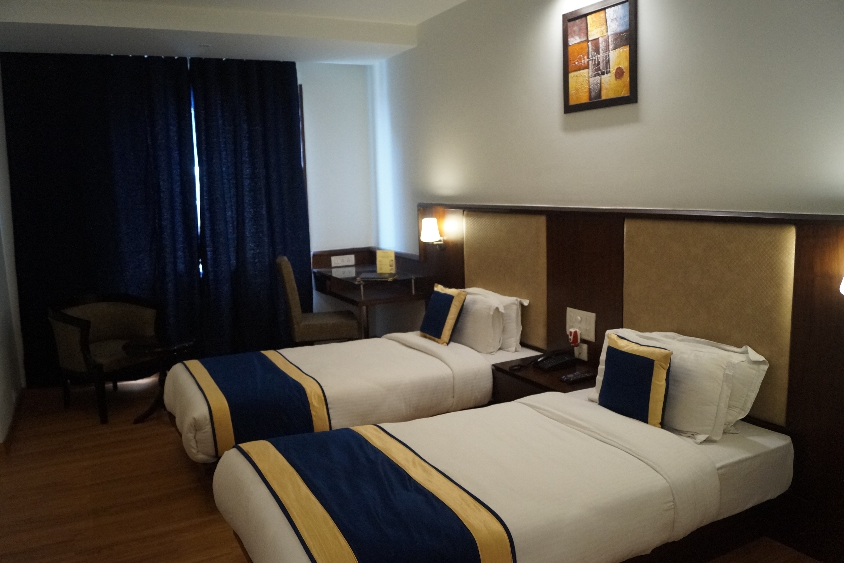 Hotel Myriad - Tap to explore photos