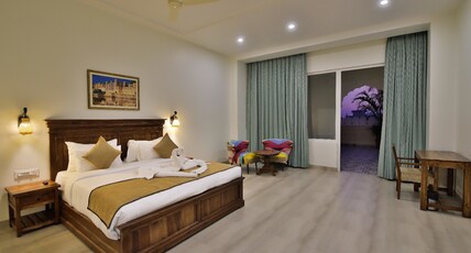 RUDRA VILAS - A Royal Heritage Hotel Room Type - Maharaja suite
