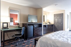 Holiday Inn Oceanside Camp Pendleton Area, an IHG Hotel