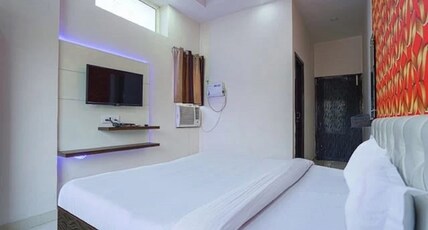 Vishnu Residency Inn Room Type - Deluxe AC room with parking