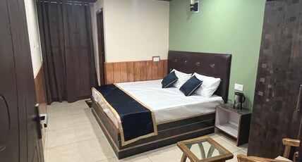 Laxman Homestay Room Type - Bedroom 8