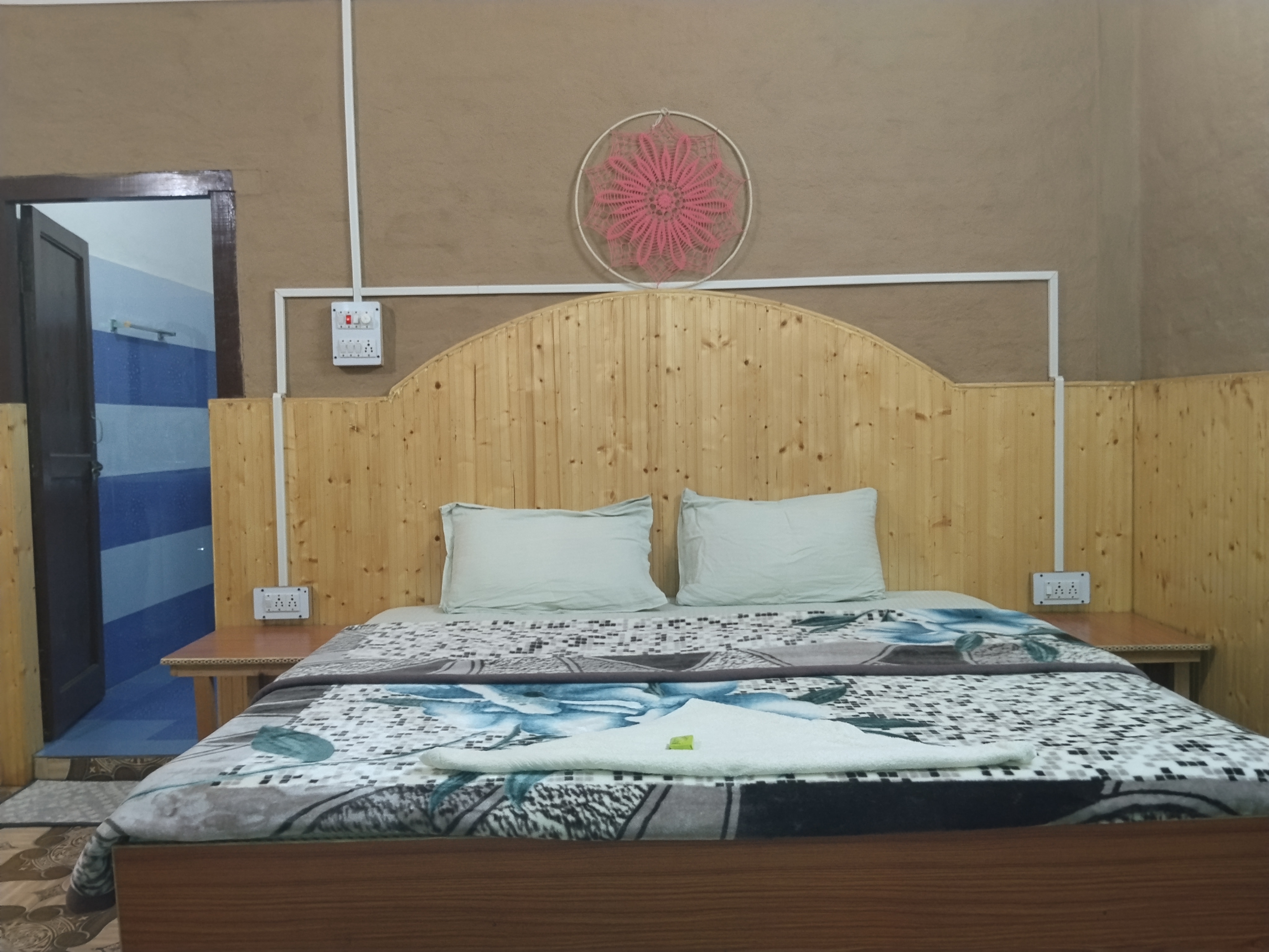 Tirthan River Front Homestay - Tap to explore photos