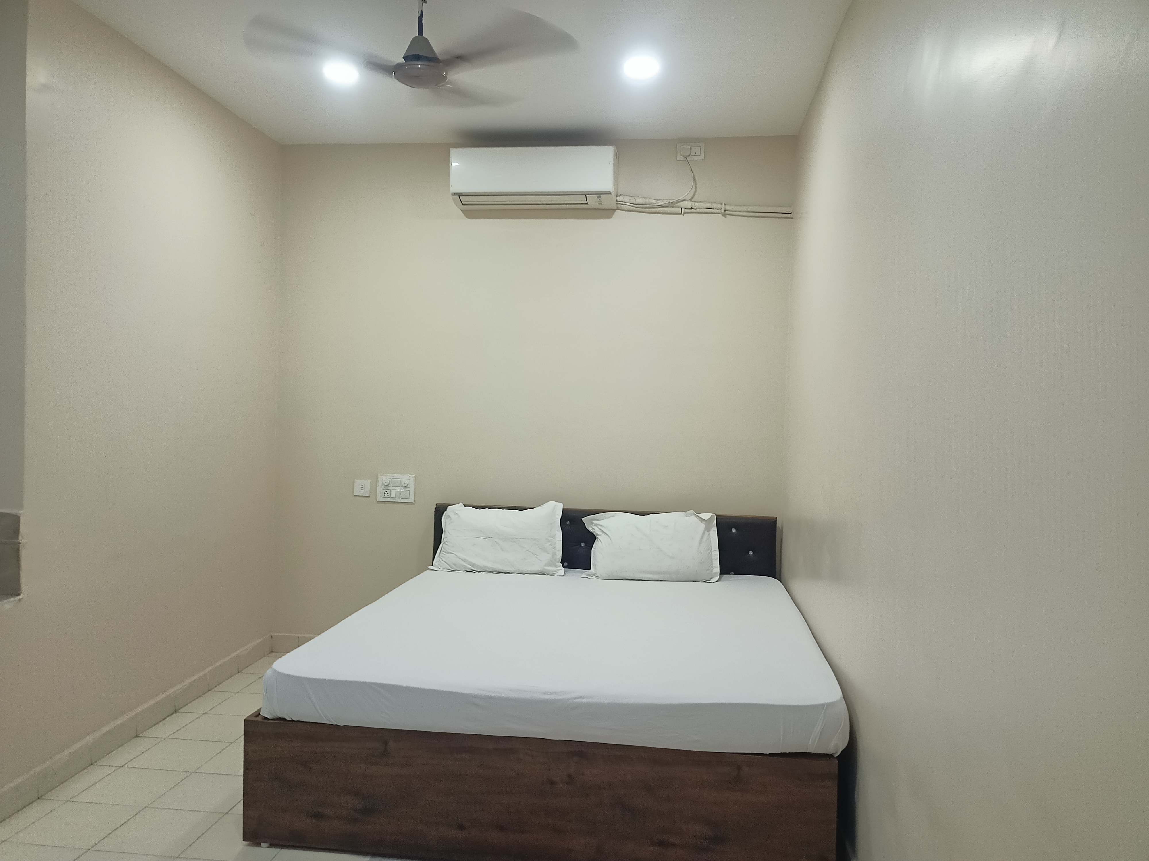 Maa Mangala Guest House - Tap to explore photos
