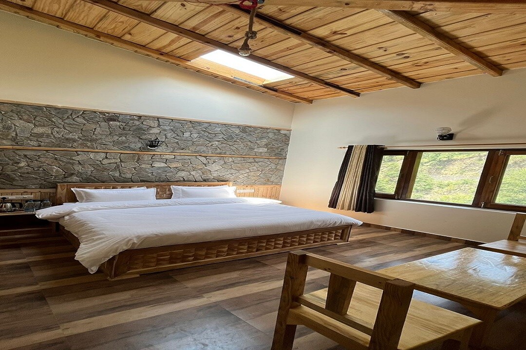 Peach Farmstay - Tap to explore photos