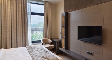 Sri Ram Palace Room Type - Part Suite